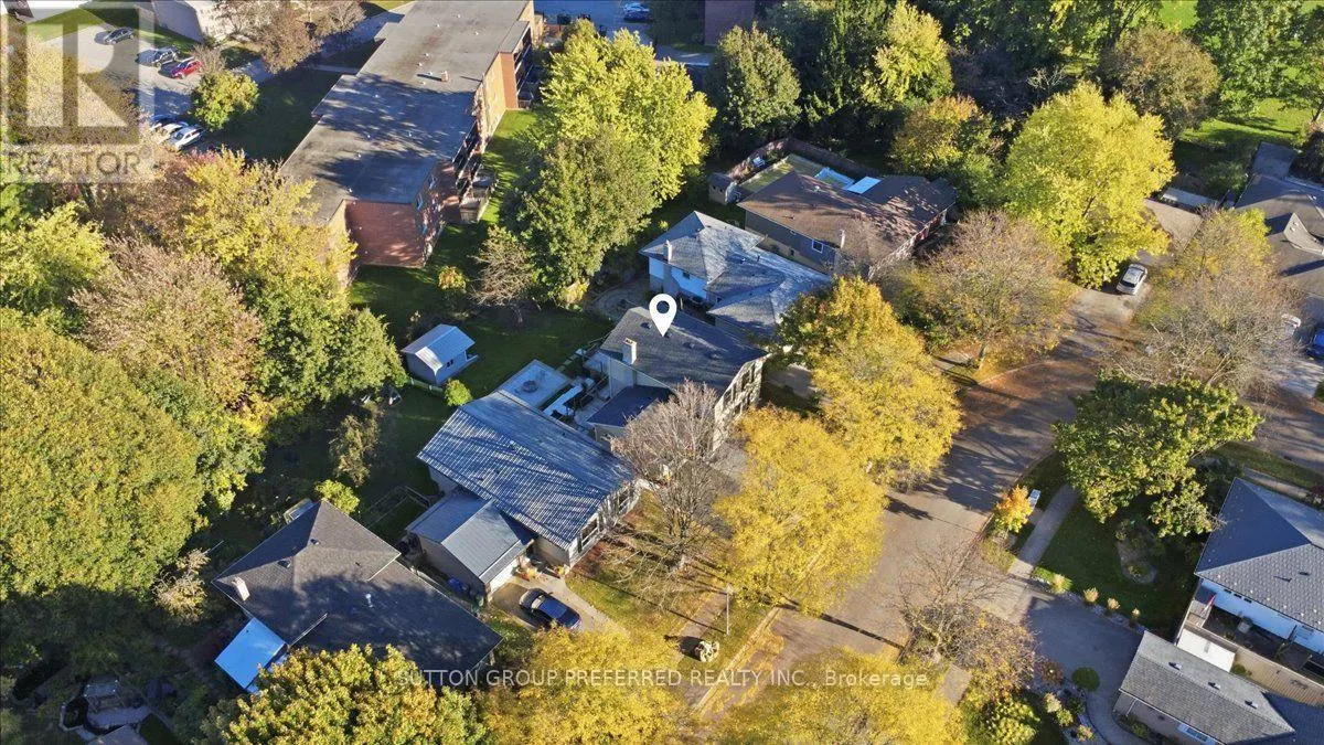 74 WINDING WOODS CRESCENT