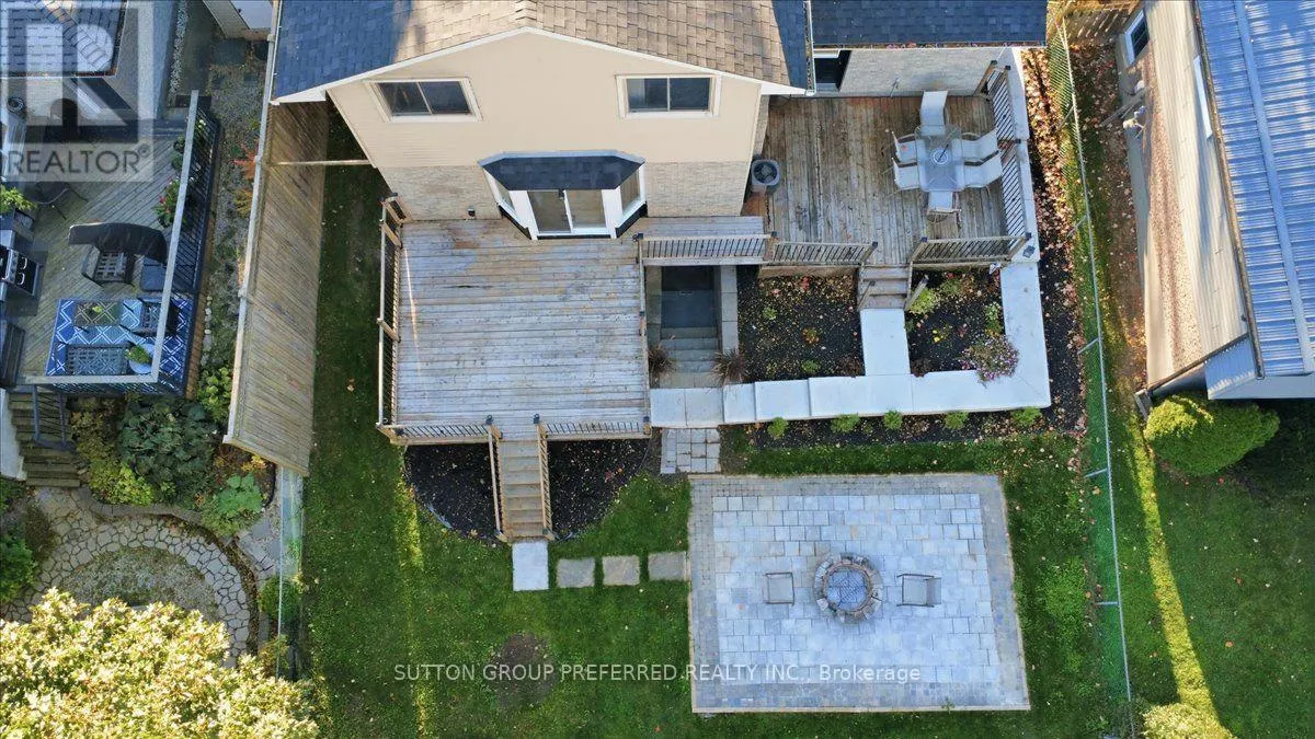74 WINDING WOODS CRESCENT