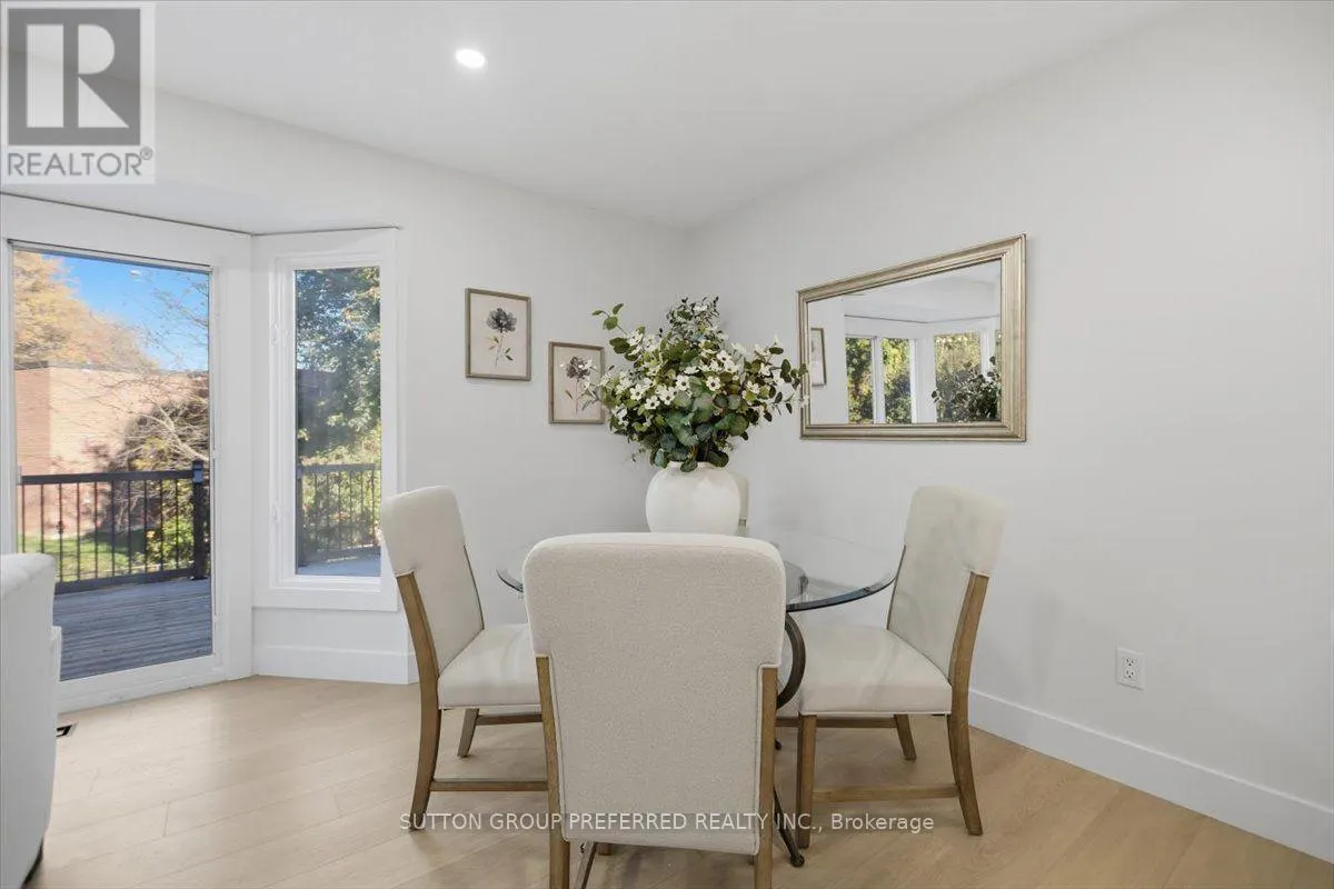 74 WINDING WOODS CRESCENT