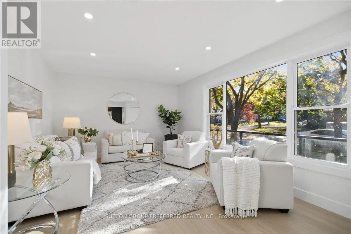 74 WINDING WOODS CRESCENT