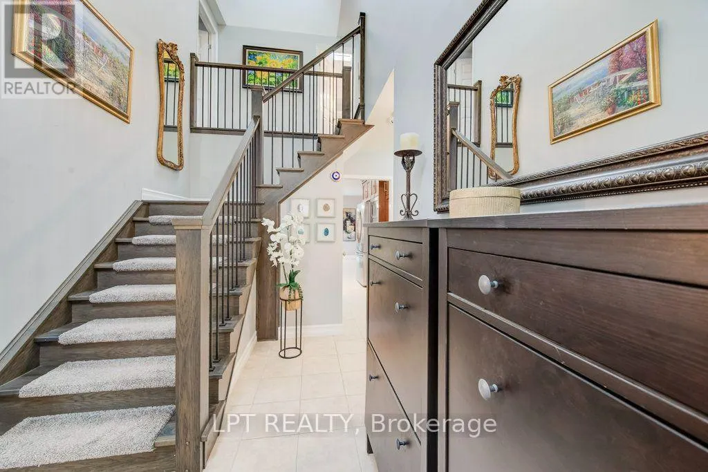 28 BRIDLEWOOD DRIVE E