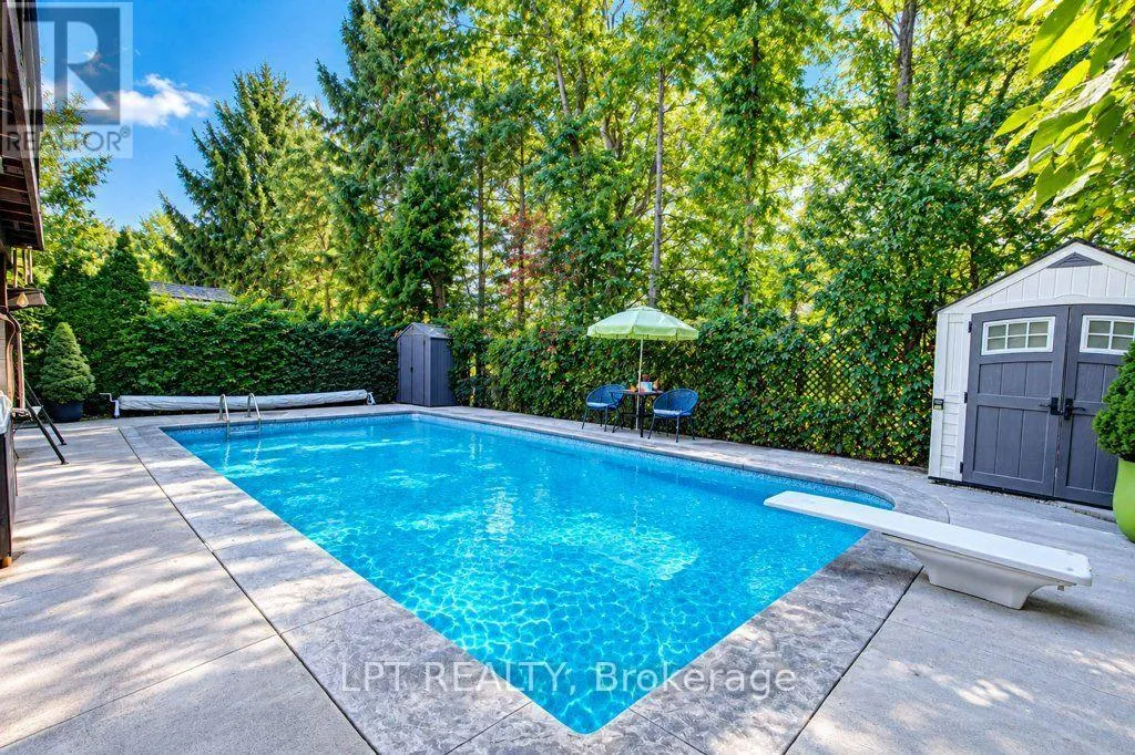 28 BRIDLEWOOD DRIVE E