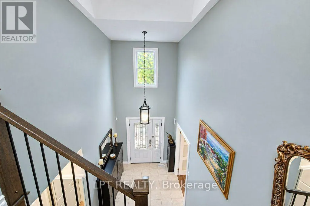 28 BRIDLEWOOD DRIVE E