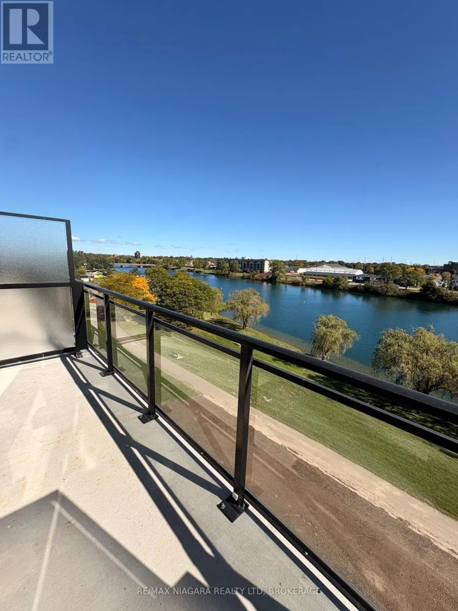 350 PRINCE CHARLES DRIVE S