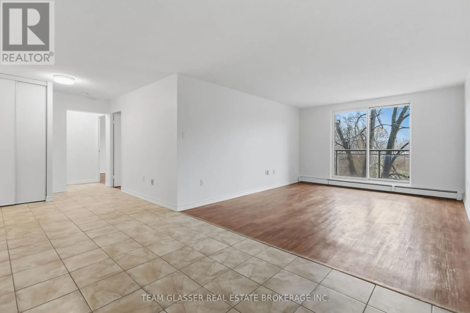 211 - 746 FANSHAWE PARK ROAD E #211