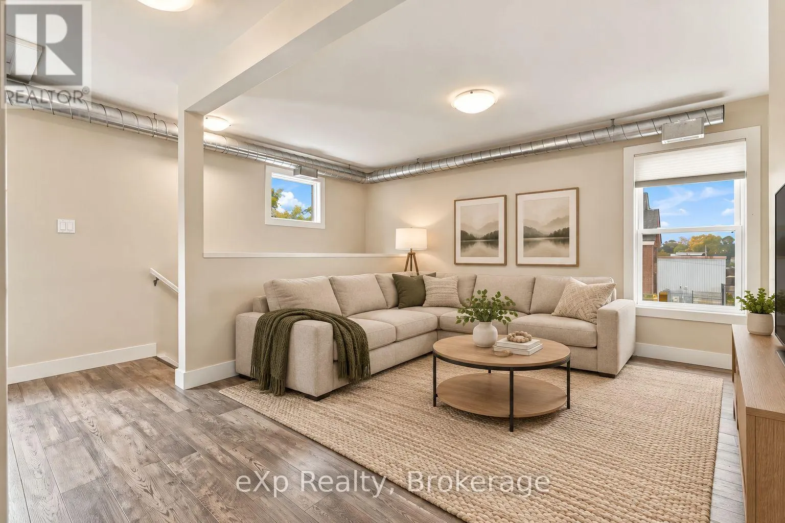 B - 34 DUKE STREET #B