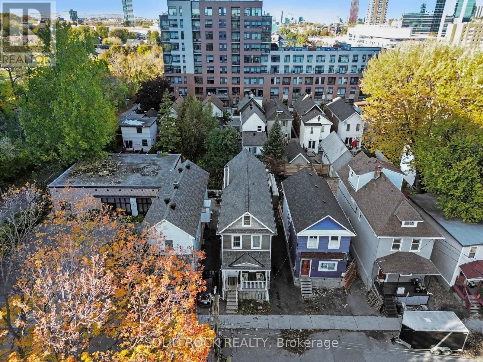 127 PAMILLA STREET