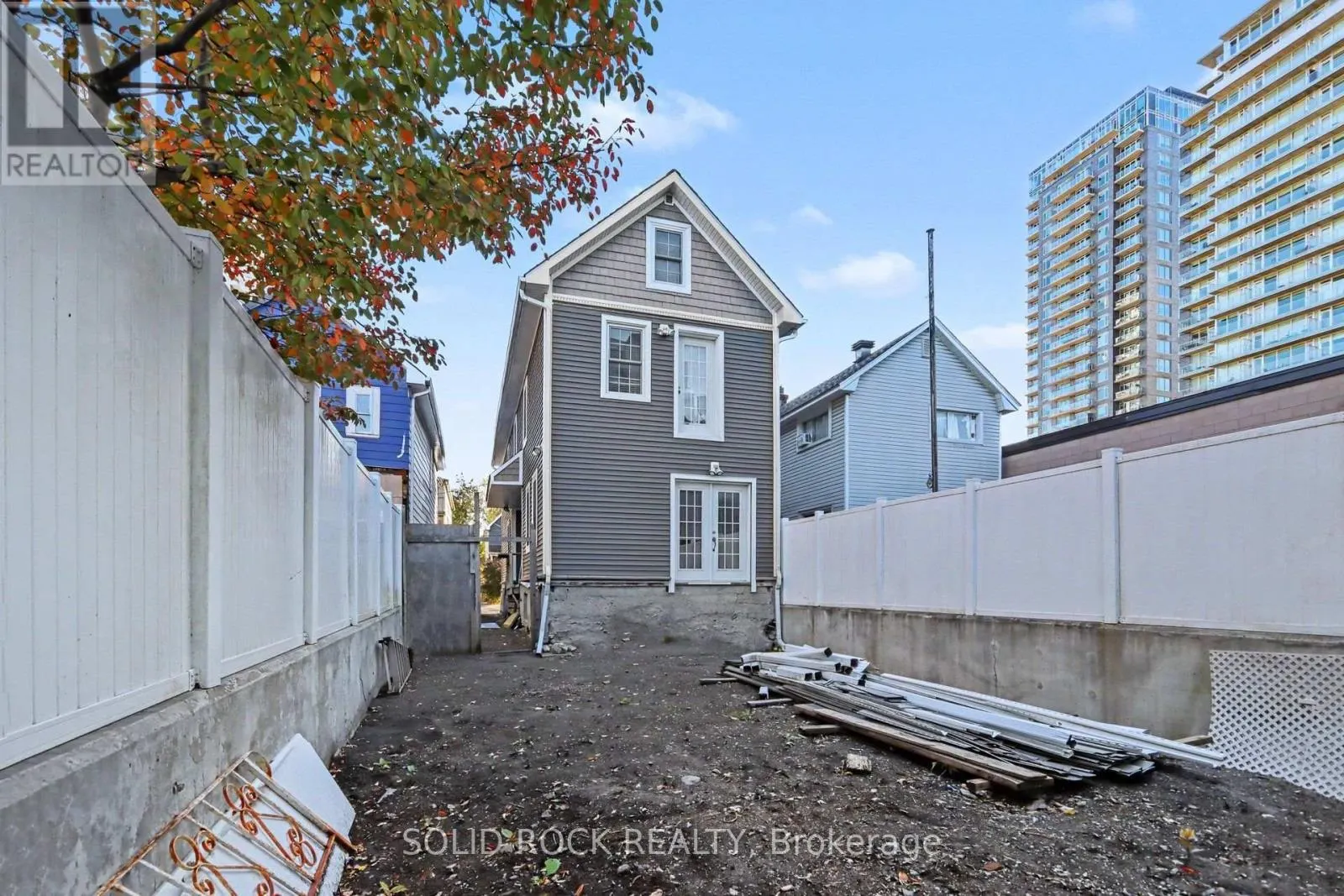 127 PAMILLA STREET