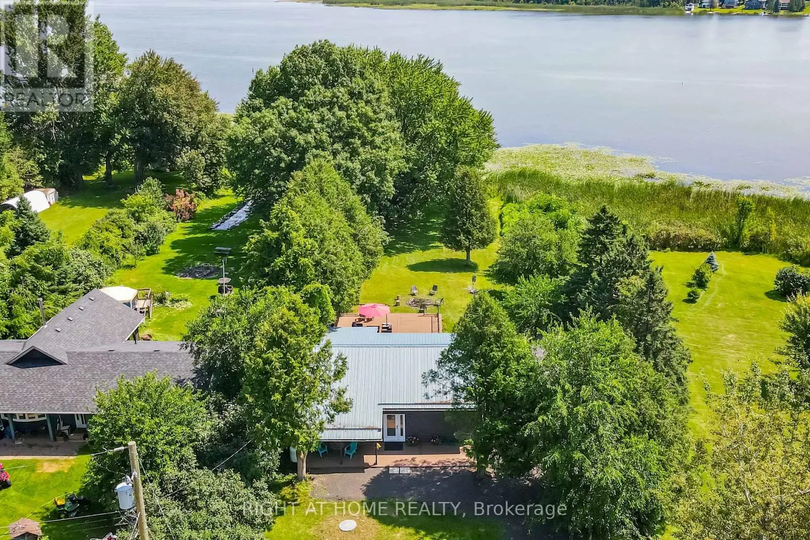 21 SHIRLEY ANNE DRIVE S