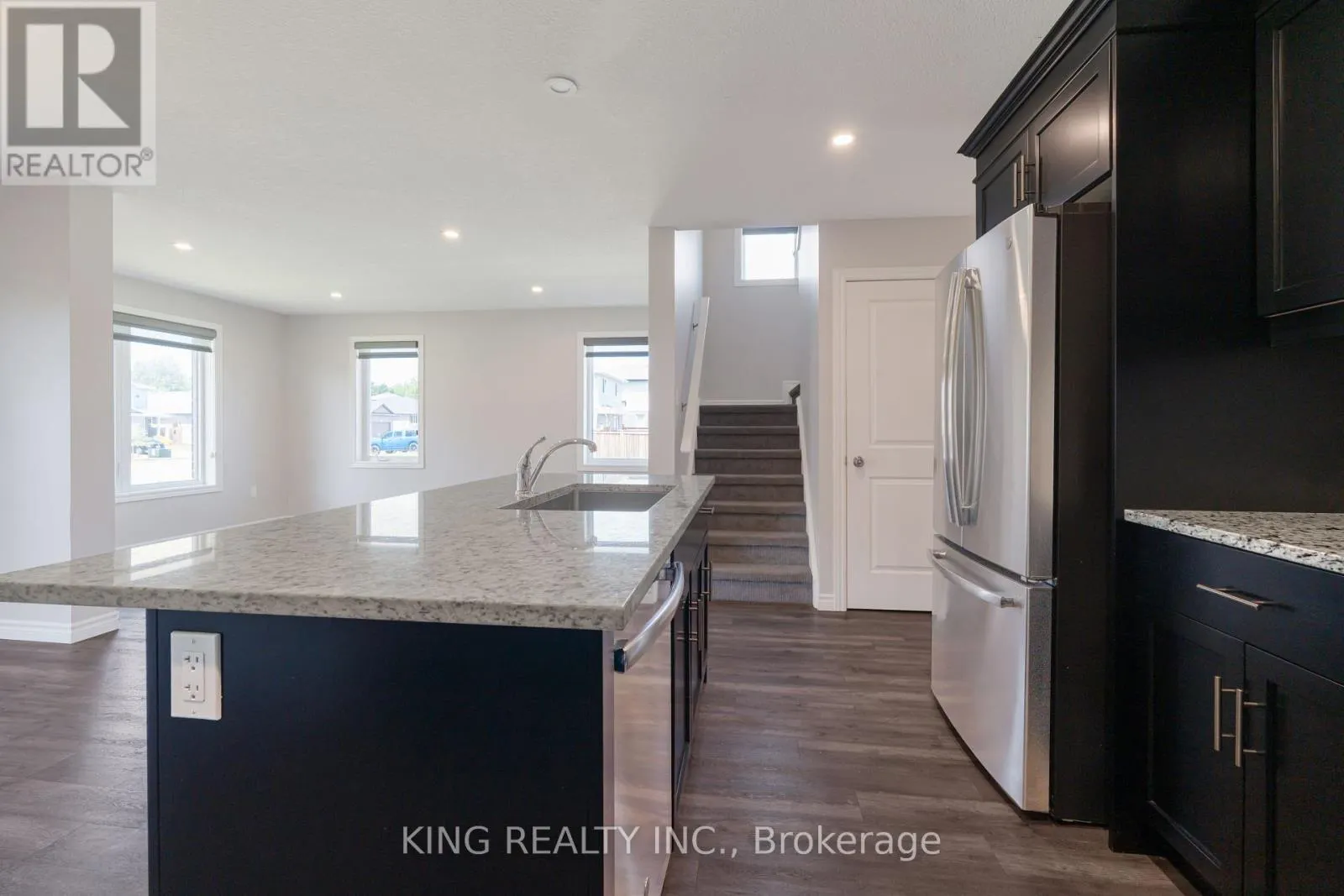 1 - 28 MINLER STREET #1