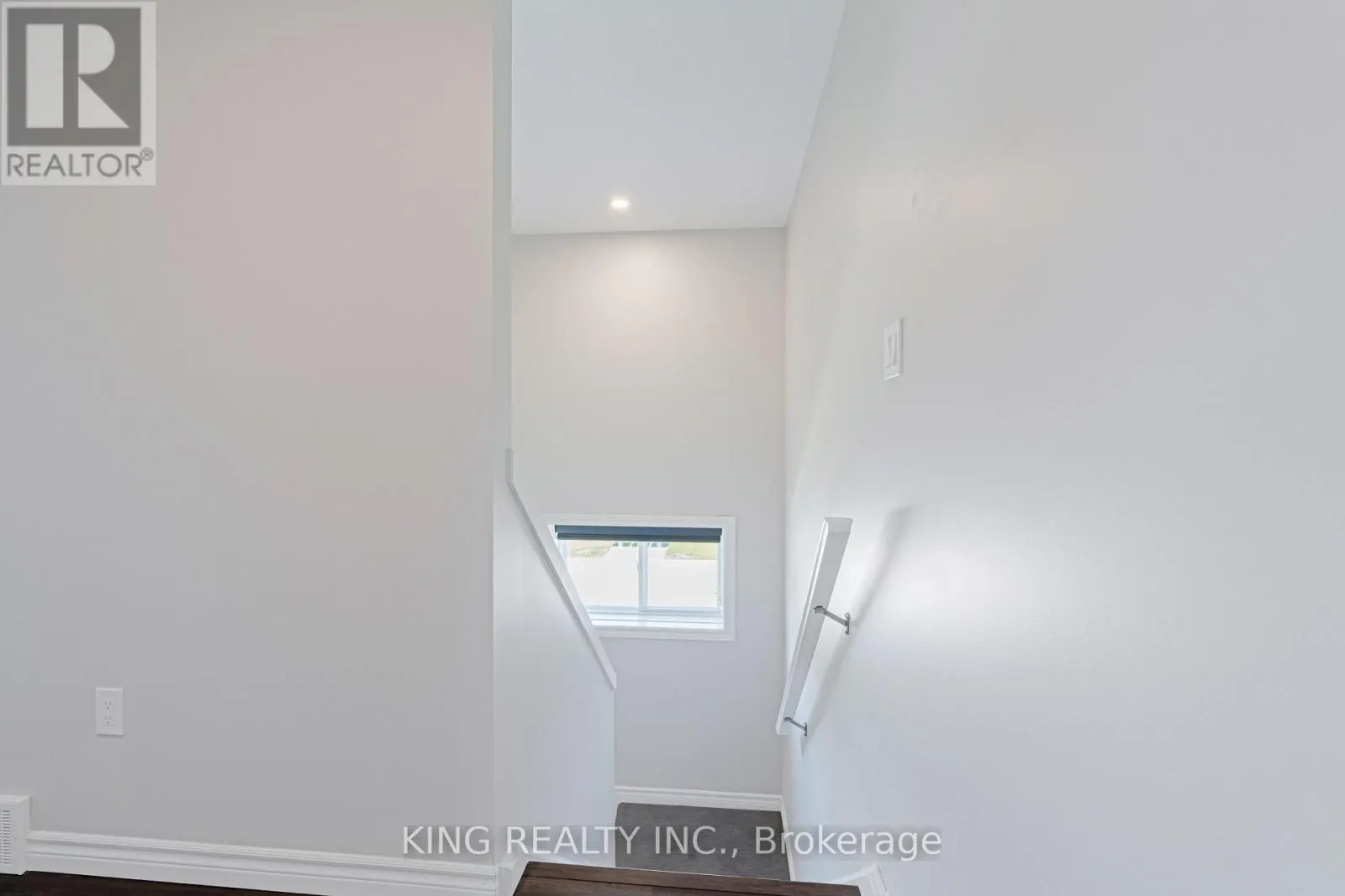 1 - 28 MINLER STREET #1