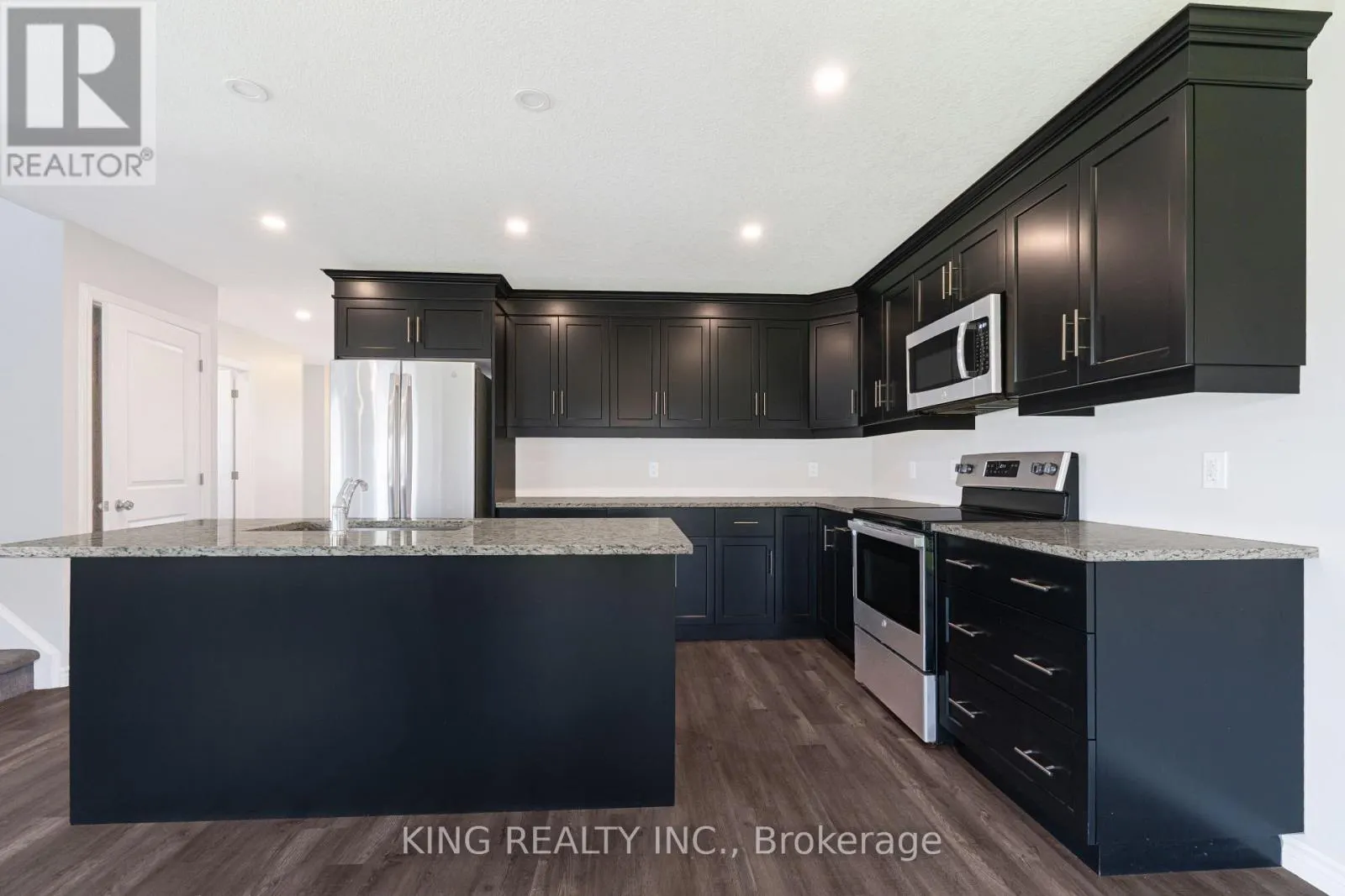 1 - 28 MINLER STREET #1