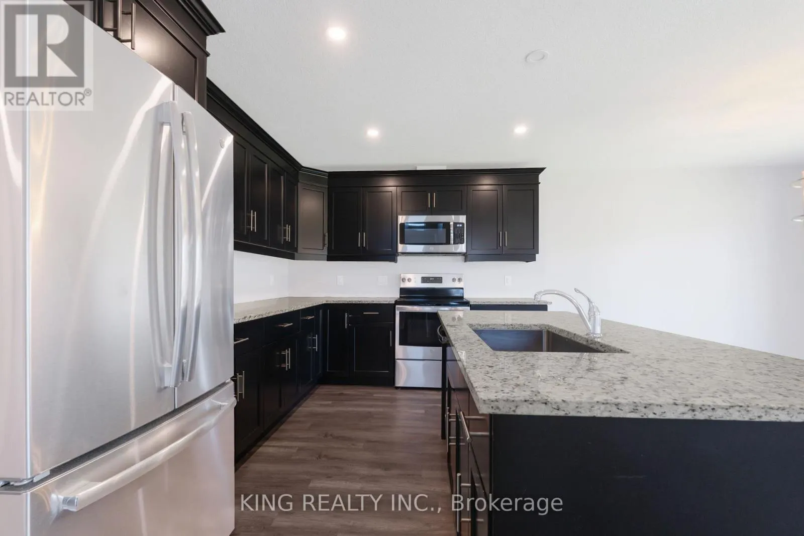 1 - 28 MINLER STREET #1