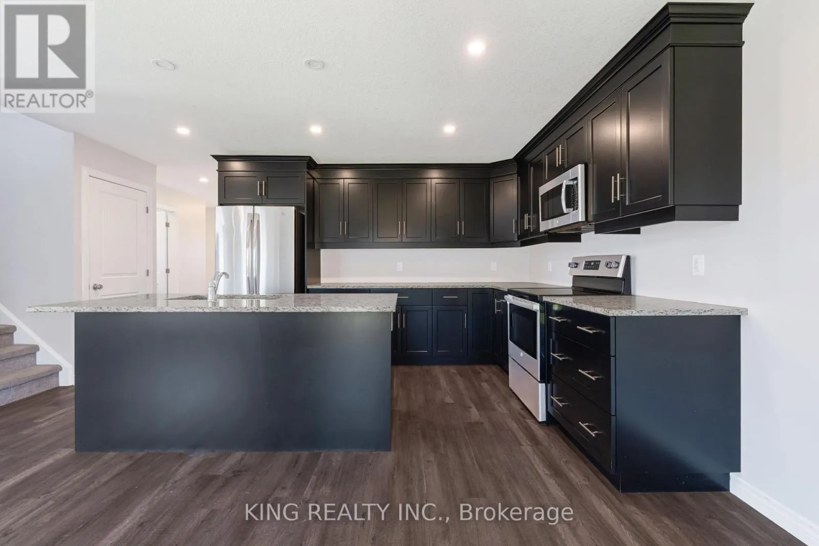 1 - 28 MINLER STREET #1