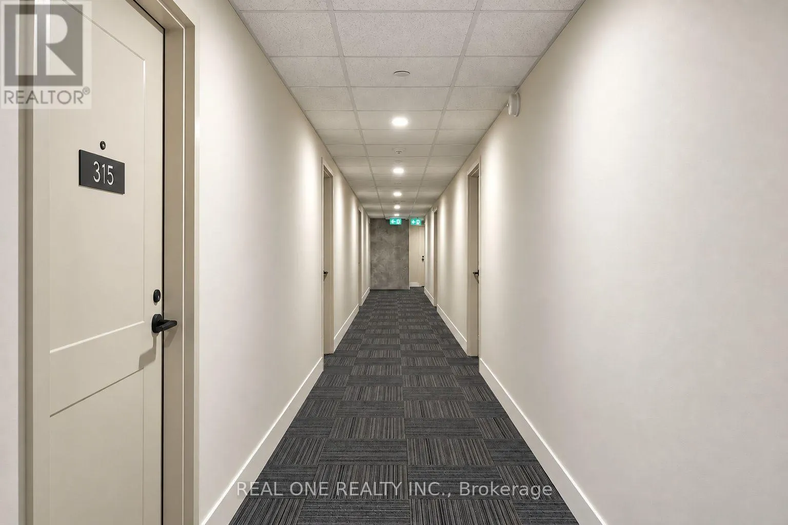 404 - 810 KING STREET W
