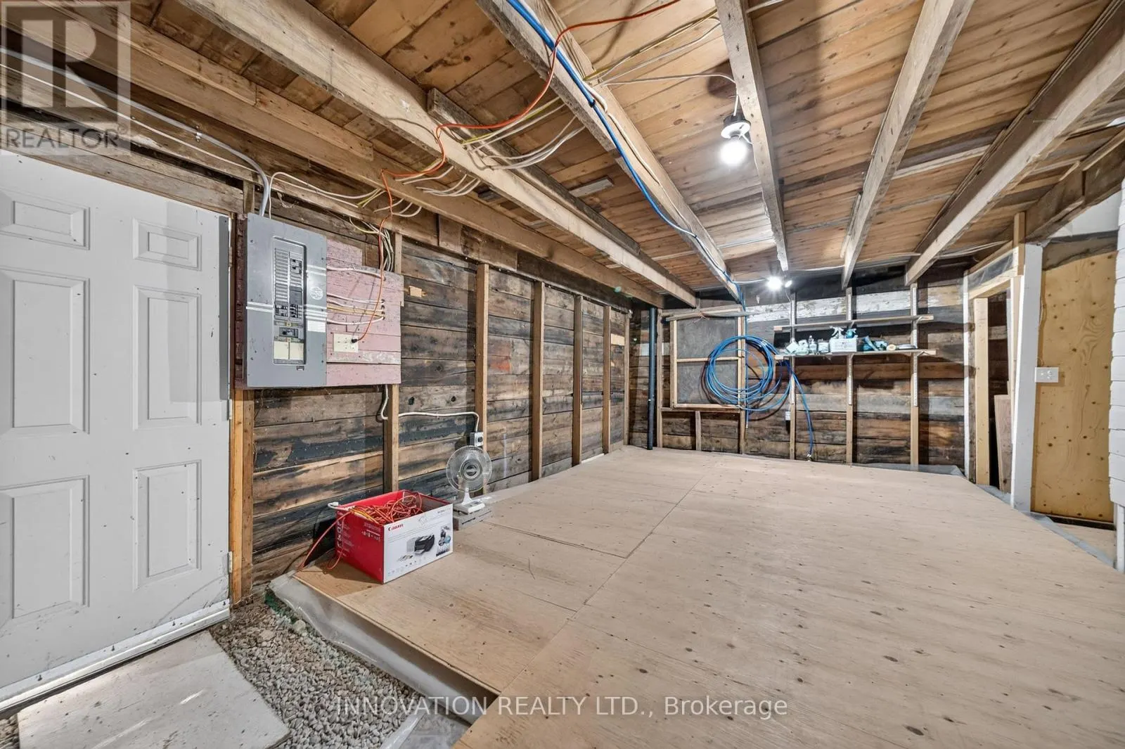 2686 NARROWS LOCKS ROAD