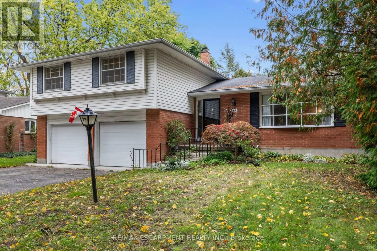 99 RUNNYMEDE CRESCENT