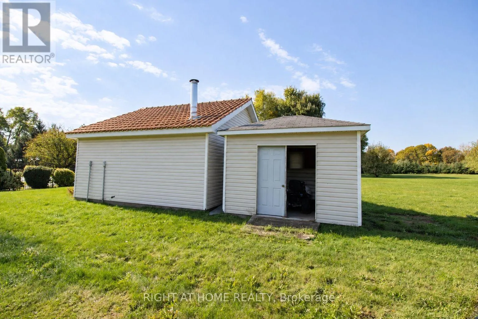 3 CEDAR AVENUE