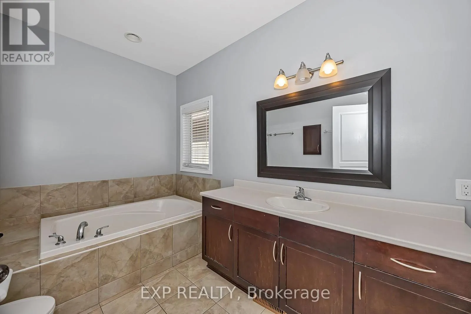 778 BOWERCREST CRESCENT