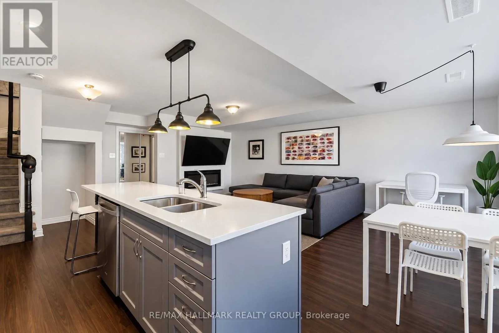 154 - 796 MIKINAK ROAD