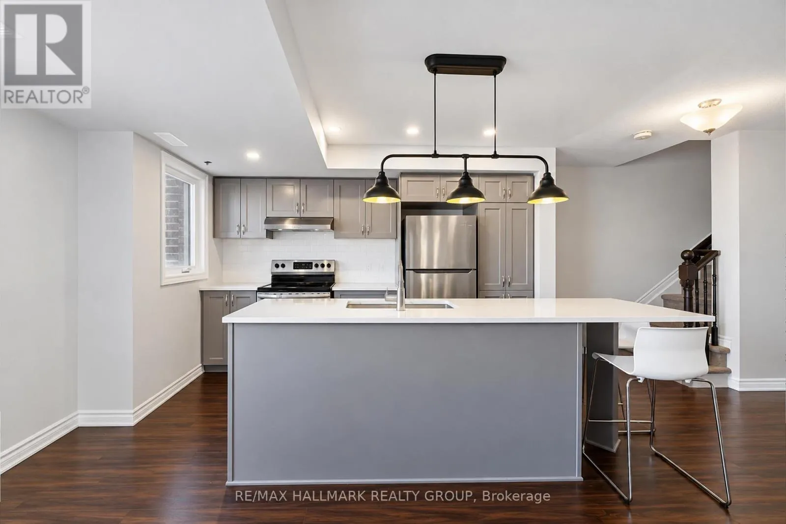 154 - 796 MIKINAK ROAD