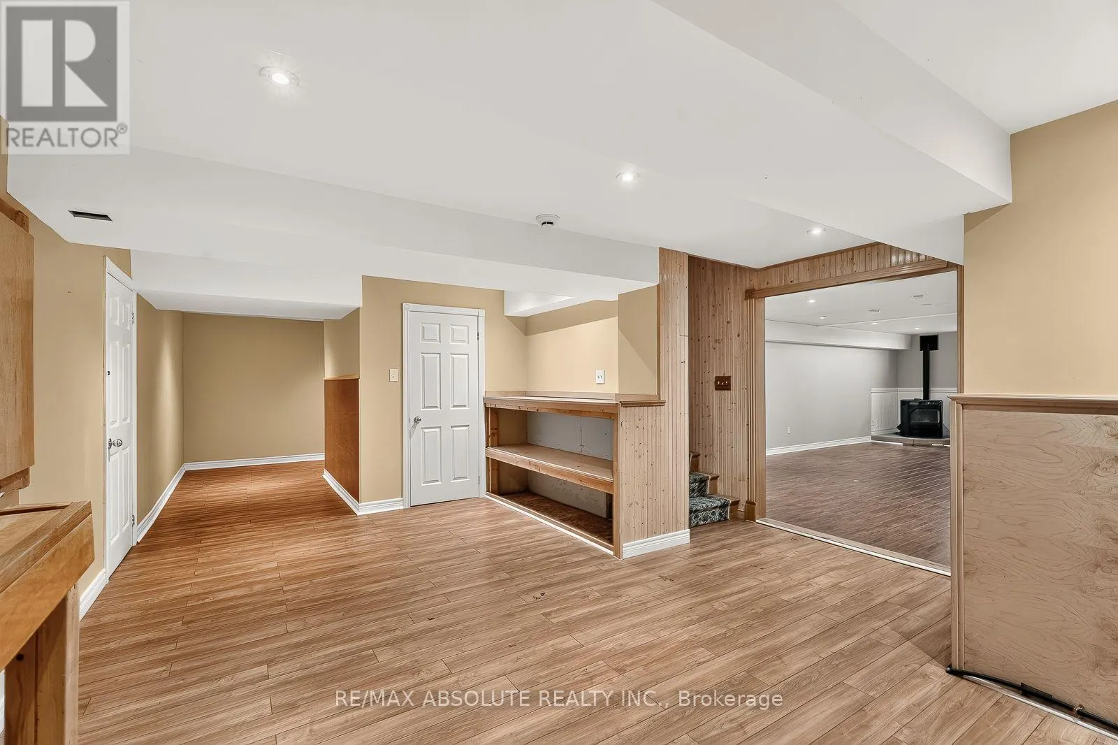 7001 FLEWELLYN ROAD