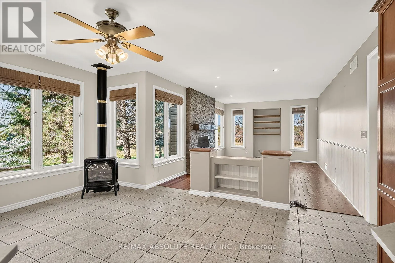 7001 FLEWELLYN ROAD