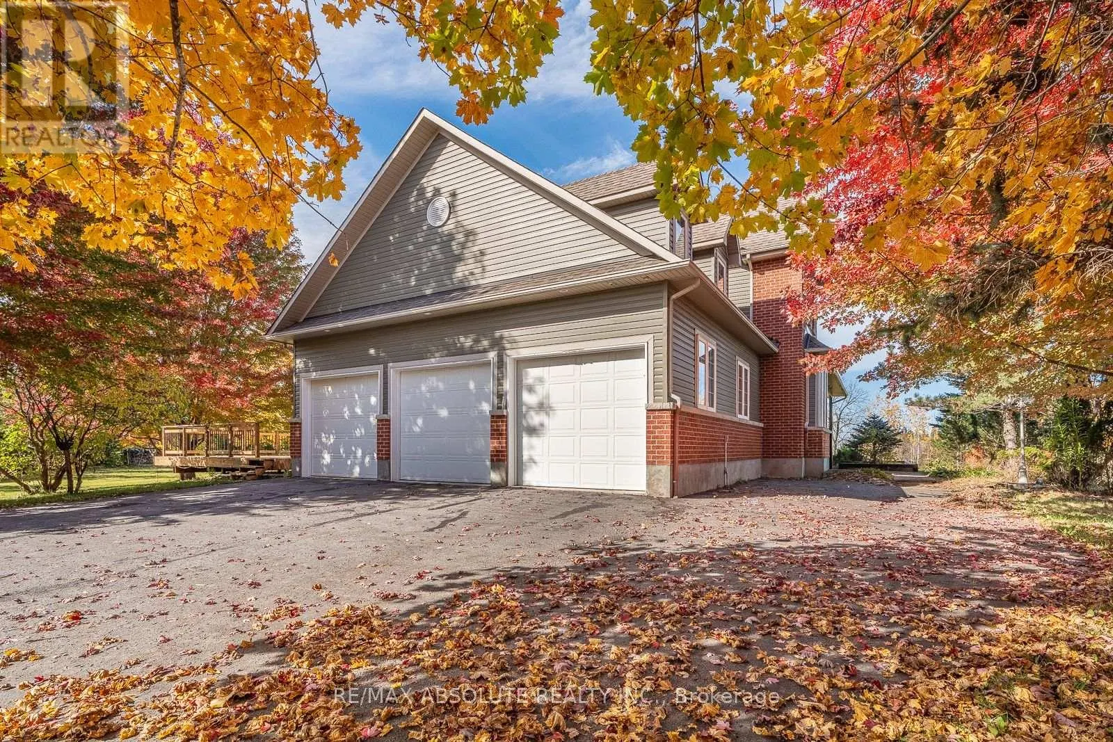 7001 FLEWELLYN ROAD