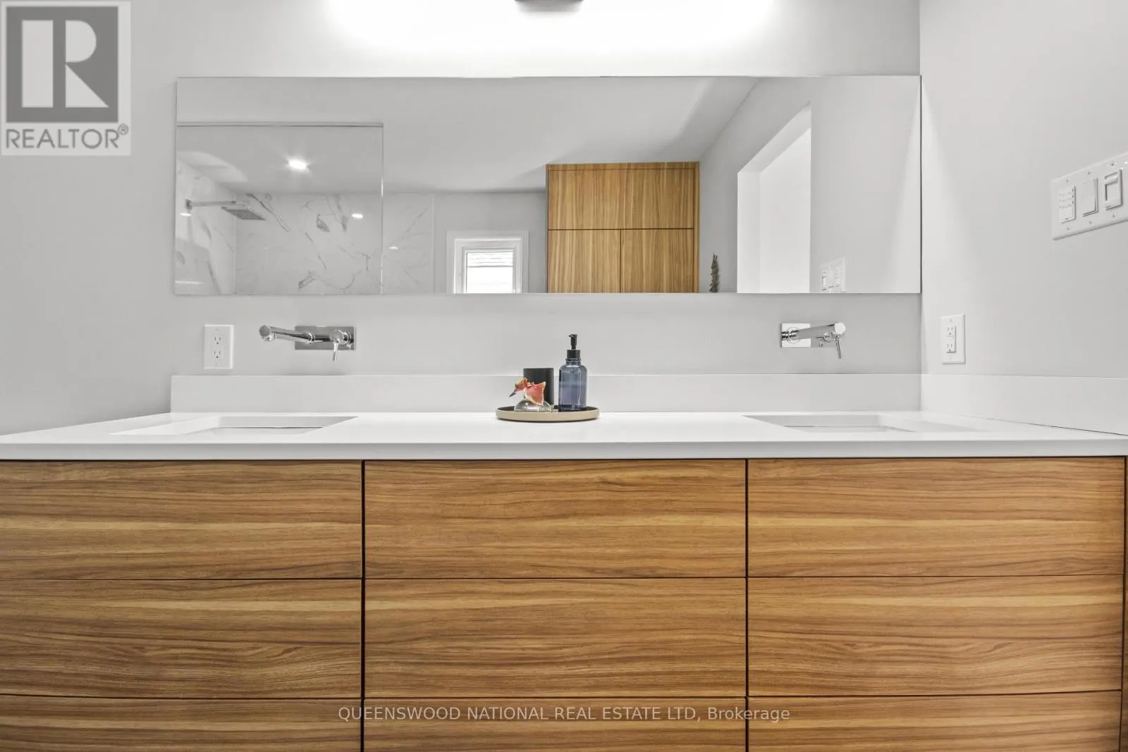 100 FAIRLOP WAY