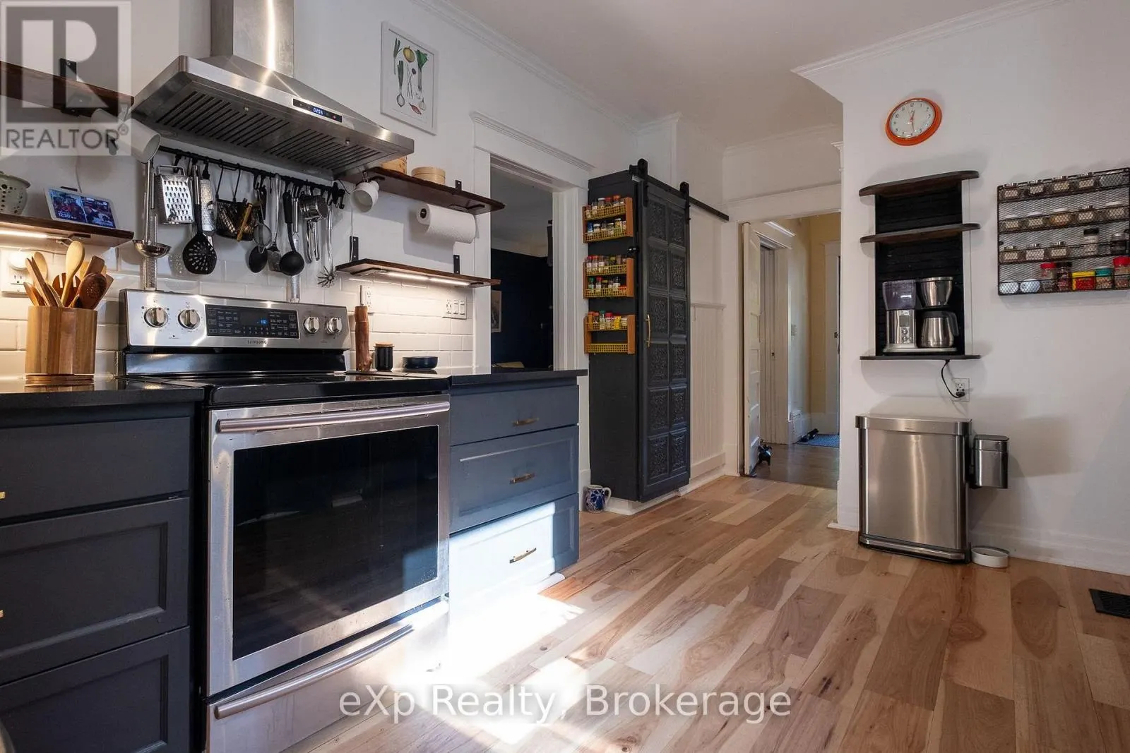 1090 4TH AVENUE A W
