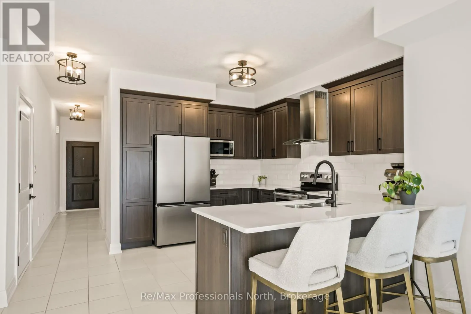 35 WOODSTREAM DRIVE