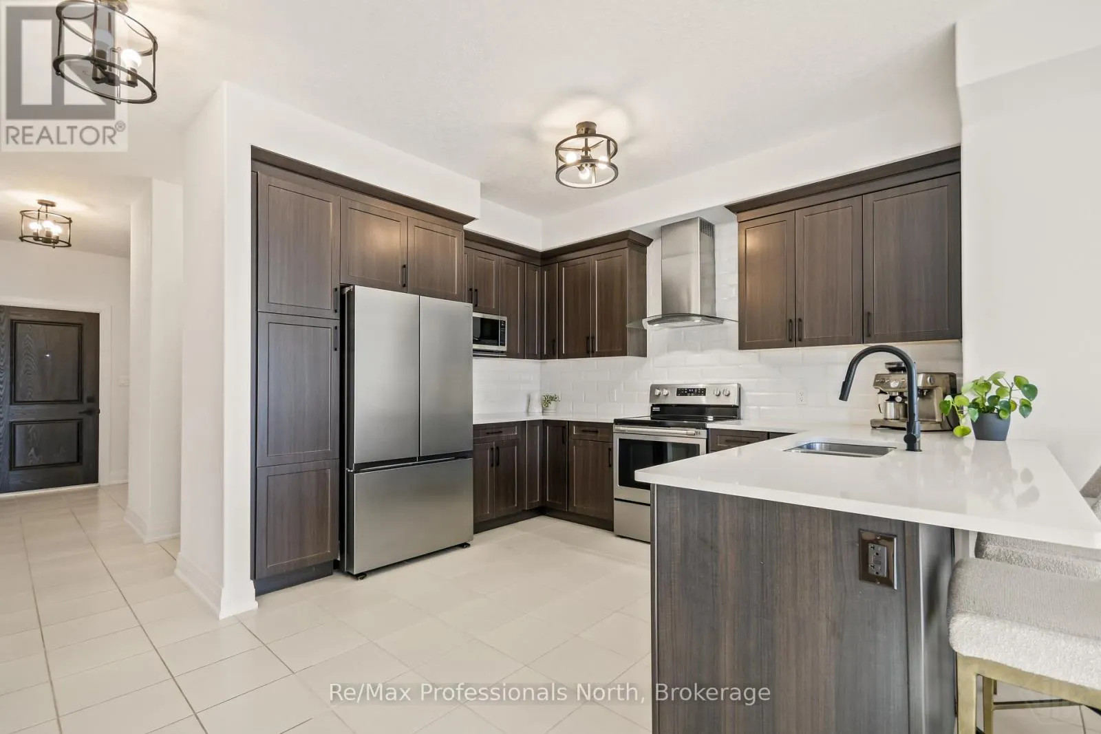 35 WOODSTREAM DRIVE