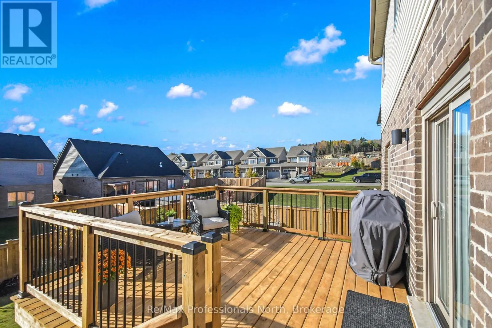 35 WOODSTREAM DRIVE