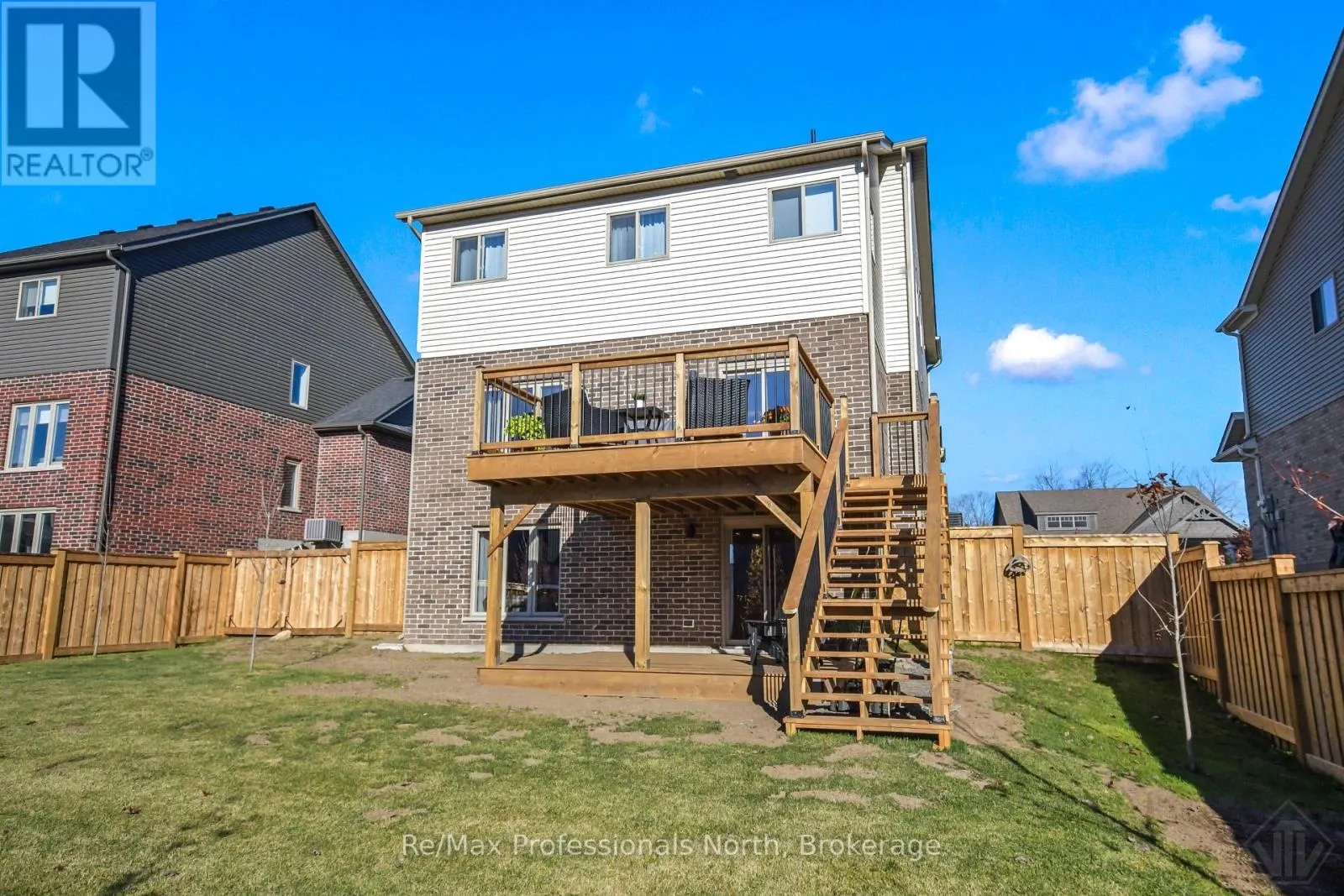 35 WOODSTREAM DRIVE