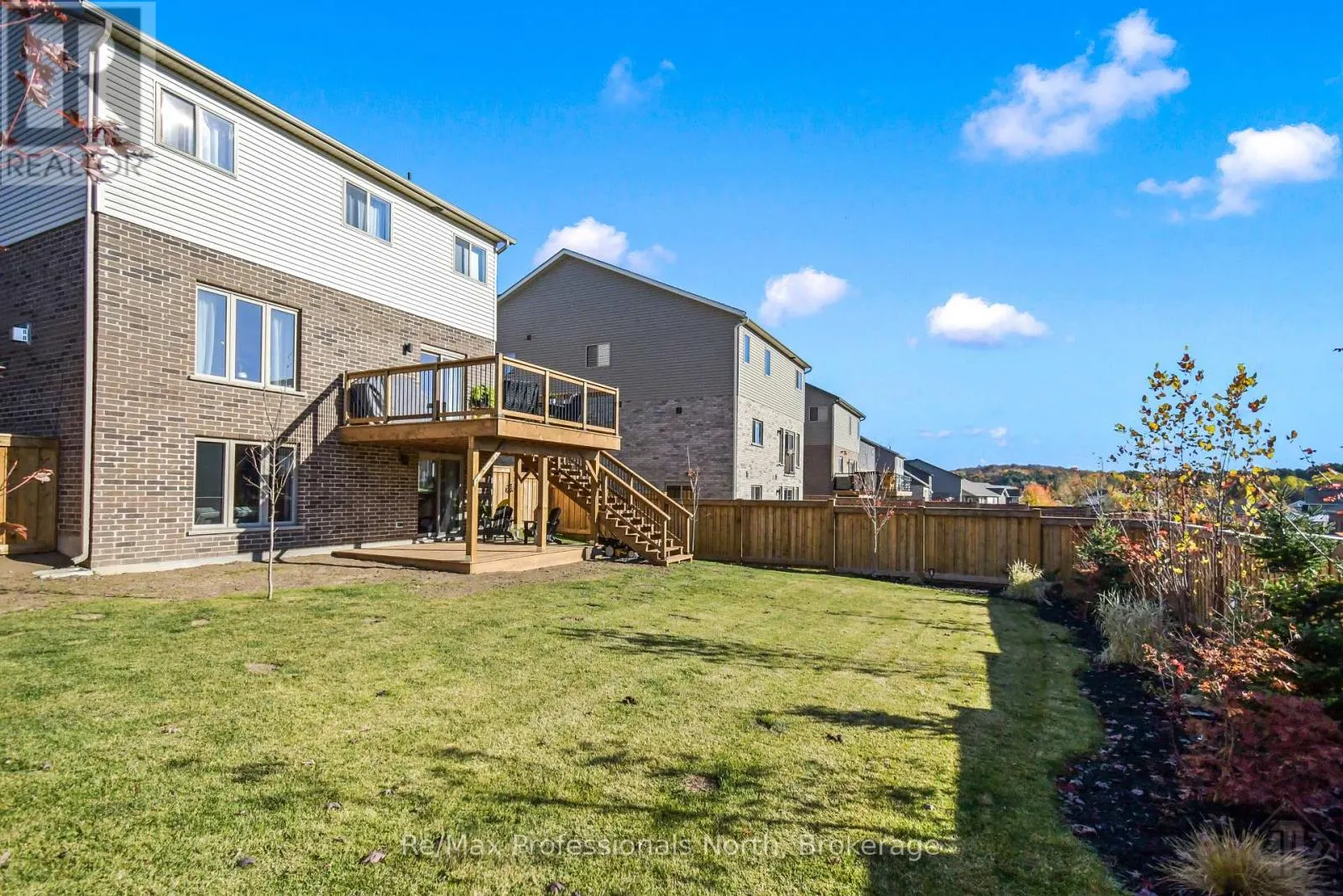 35 WOODSTREAM DRIVE