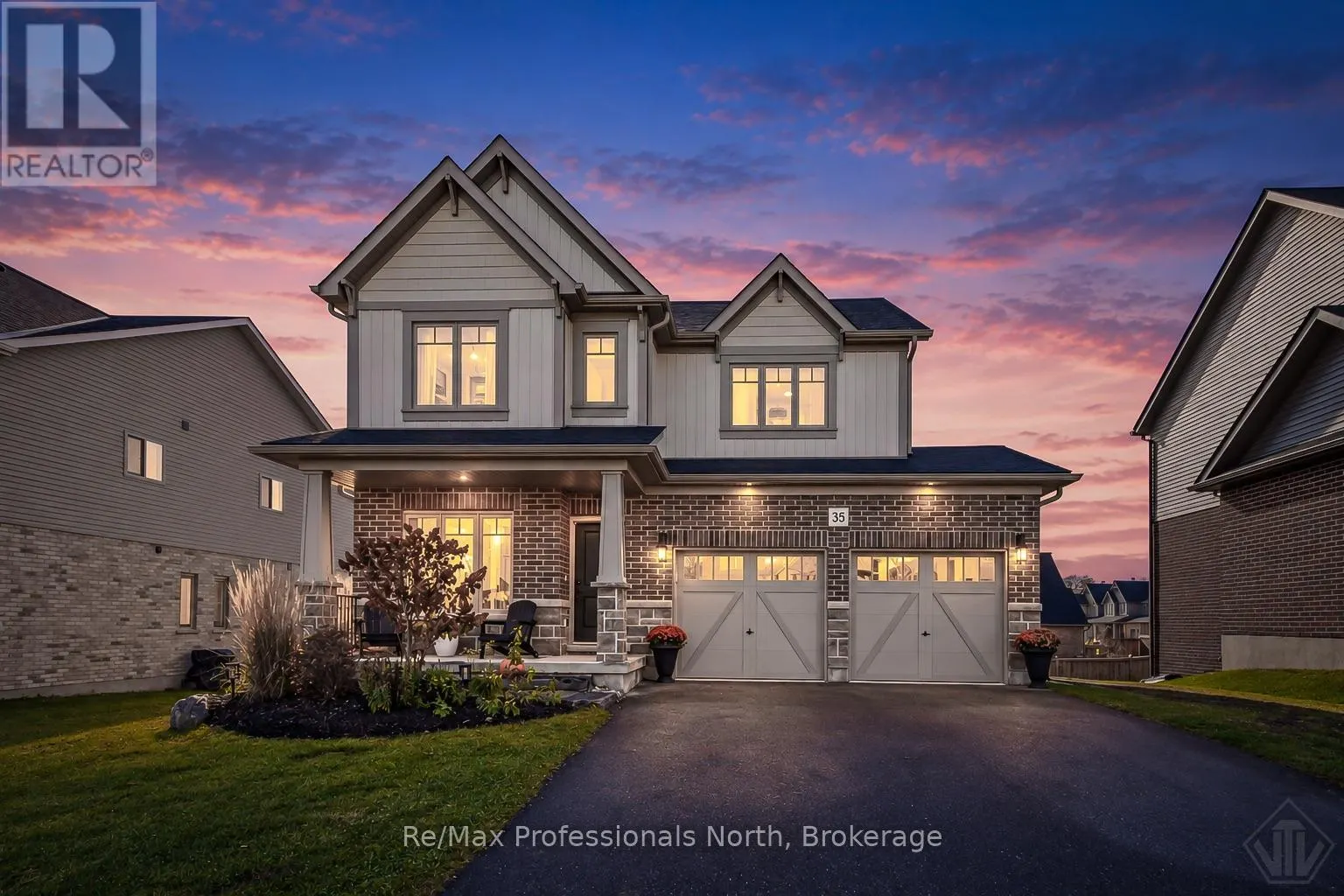 35 WOODSTREAM DRIVE