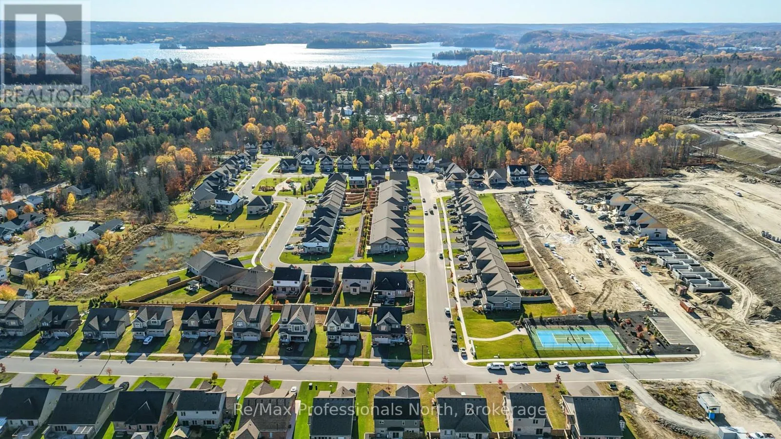 35 WOODSTREAM DRIVE