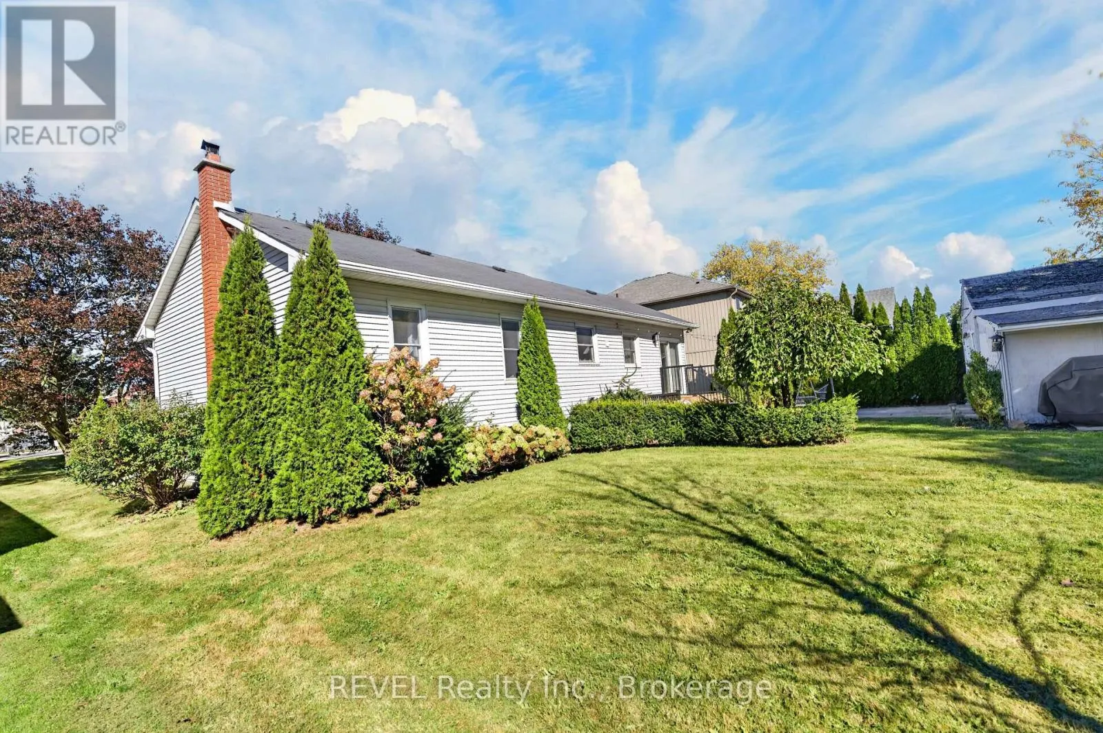 1329 NIAGARA STONE ROAD