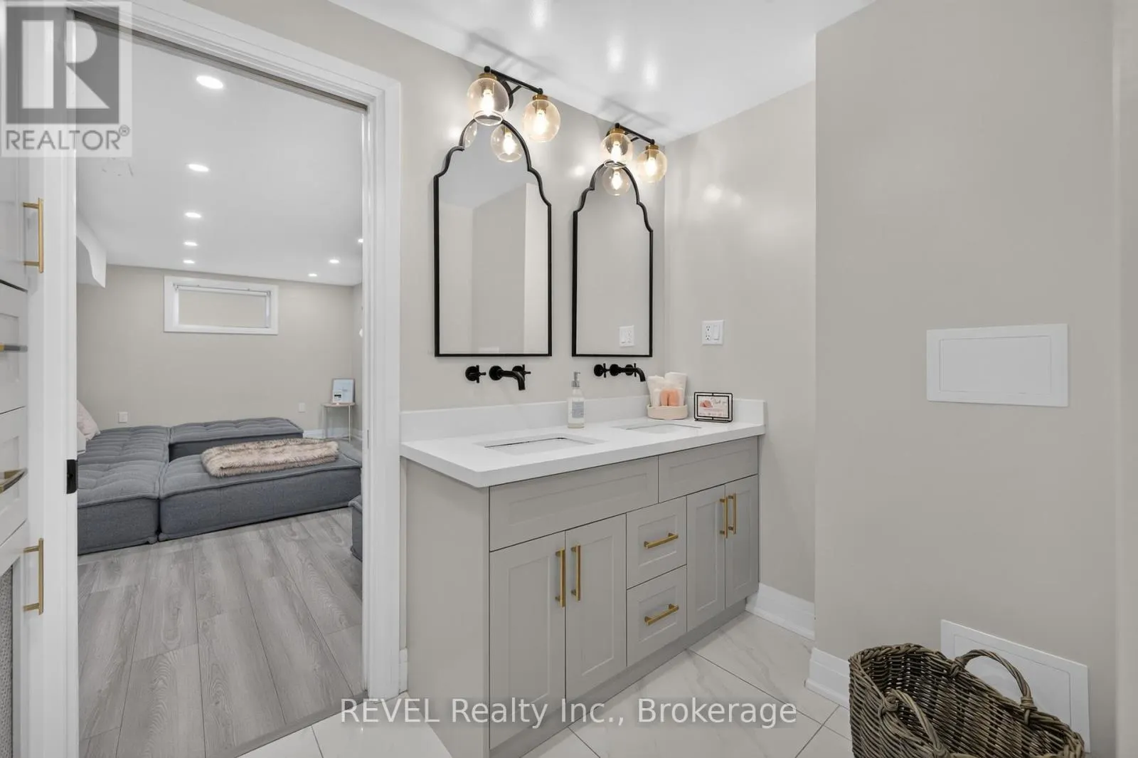 1329 NIAGARA STONE ROAD