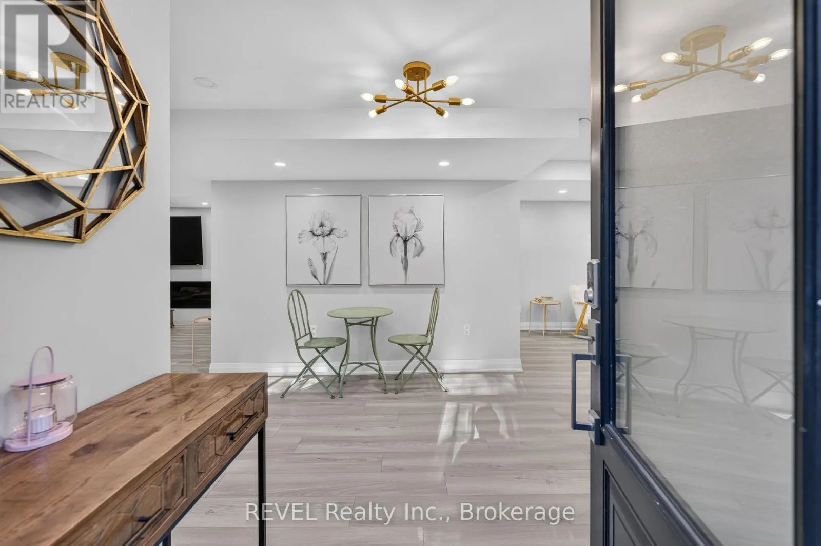 1329 NIAGARA STONE ROAD