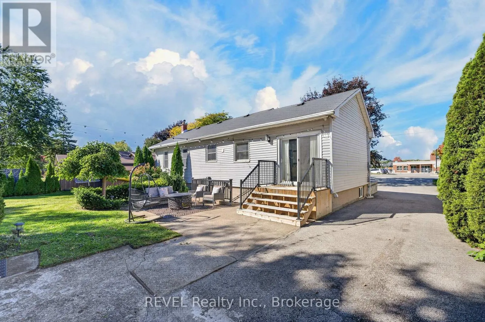 1329 NIAGARA STONE ROAD