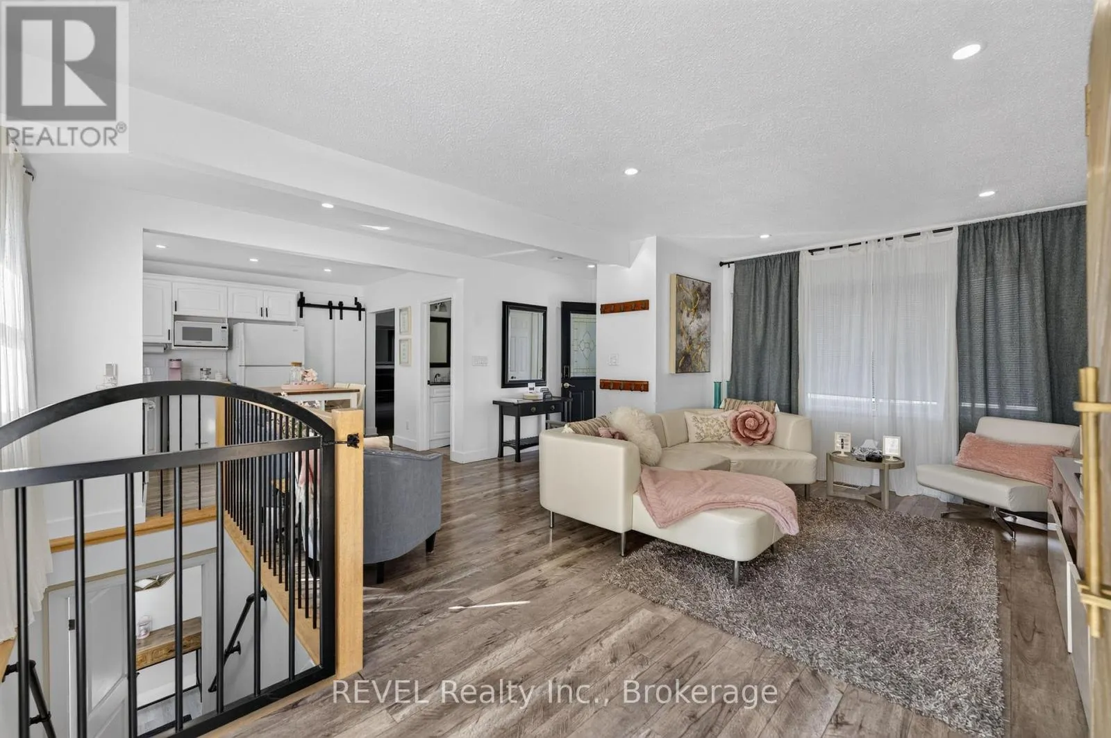 1329 NIAGARA STONE ROAD