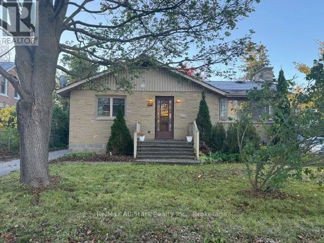 101 COLBORNE STREET W