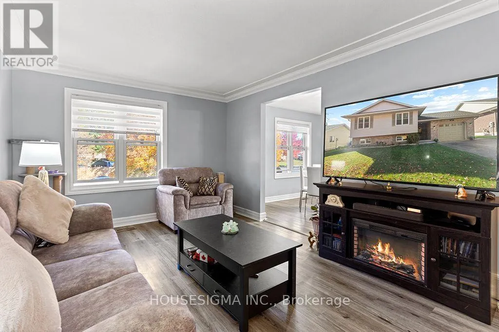 307 JEREMYS CRESCENT