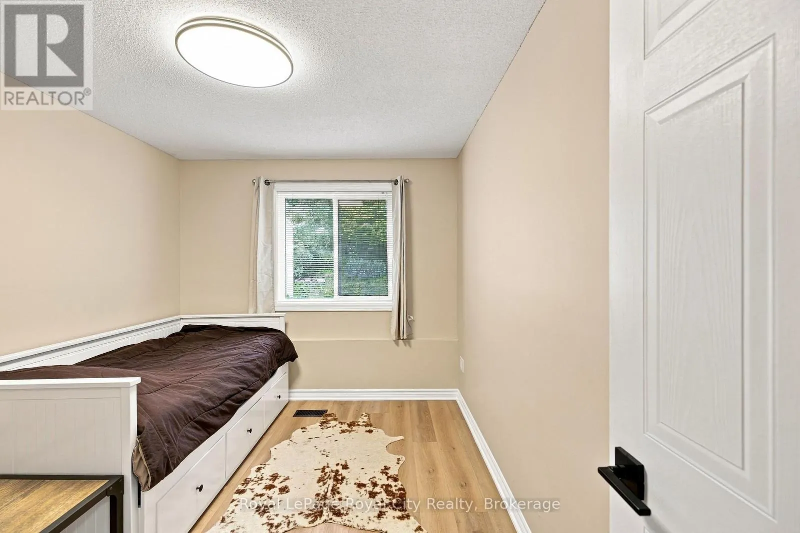 399 STARWOOD DRIVE