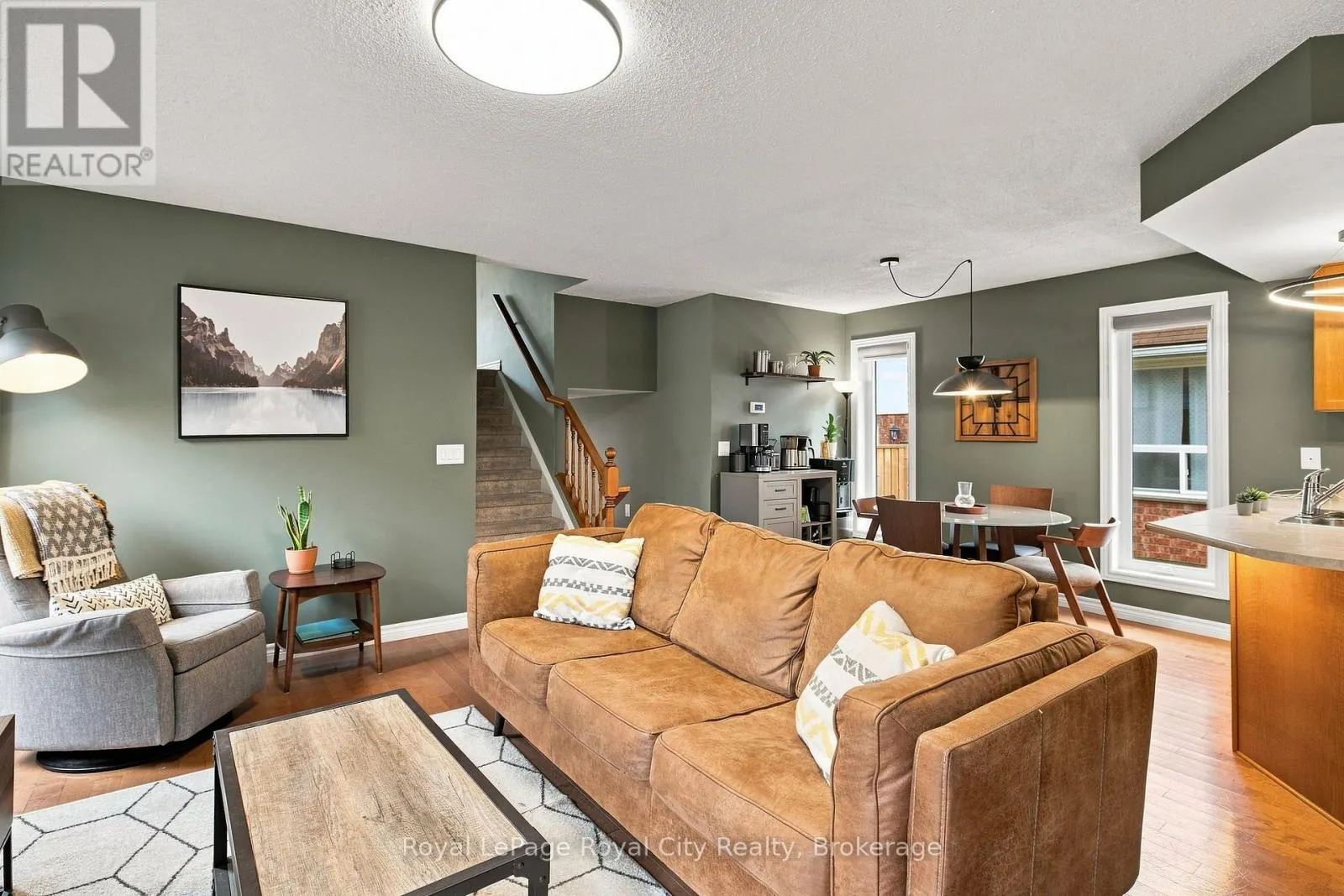 399 STARWOOD DRIVE