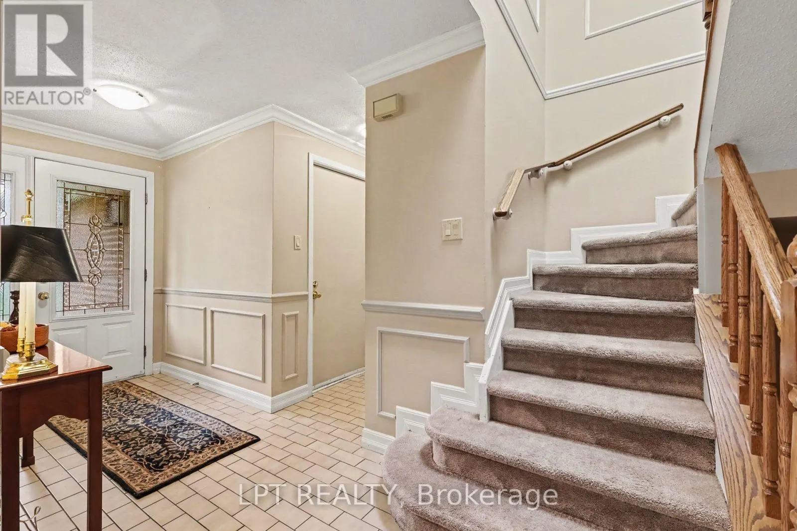 28 MEADOW GLADE GARDENS