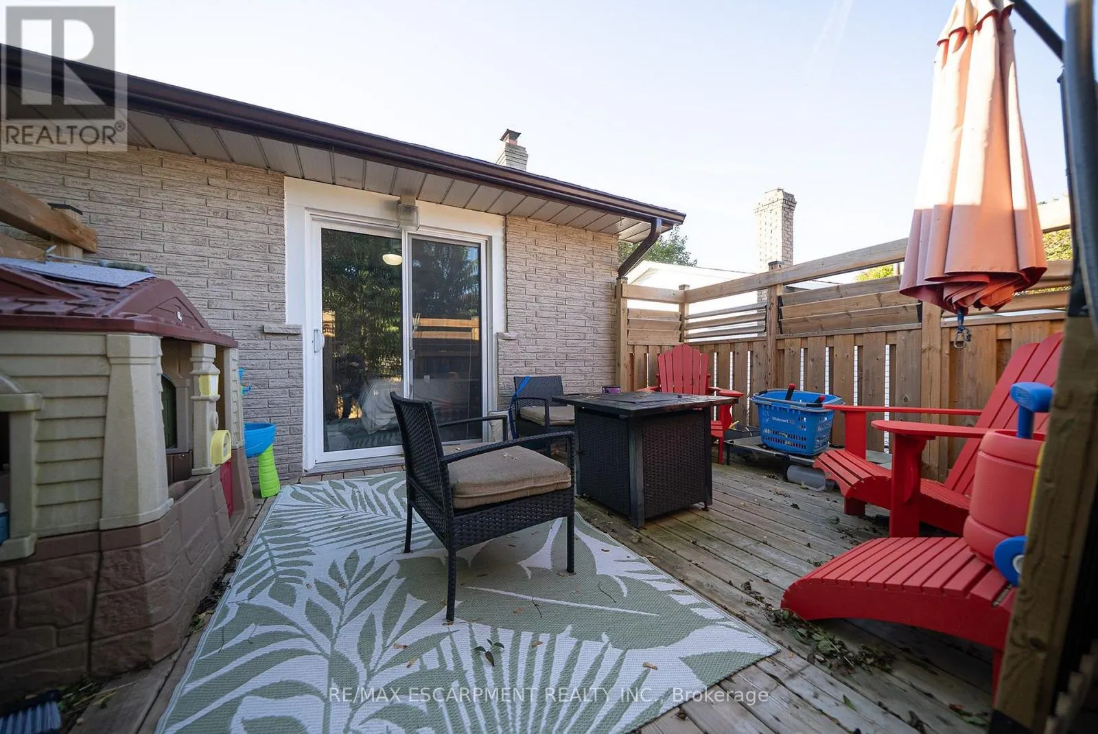121 ASHGROVE AVENUE