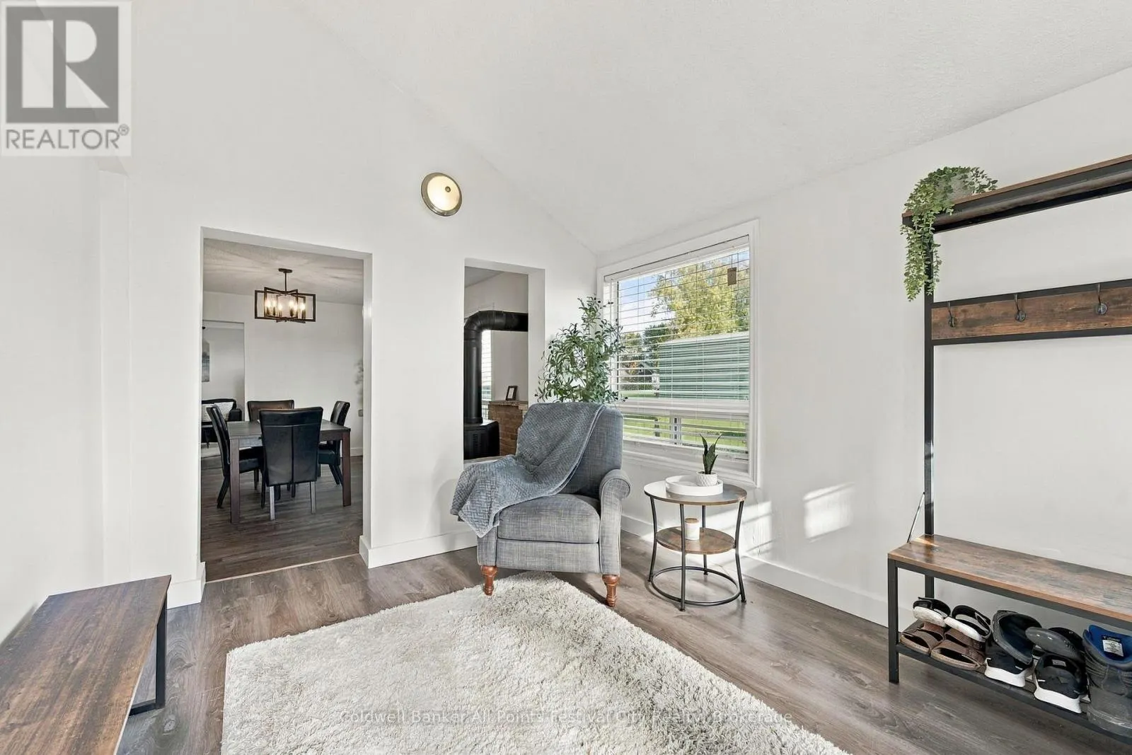 10 AMBERLEY ROAD