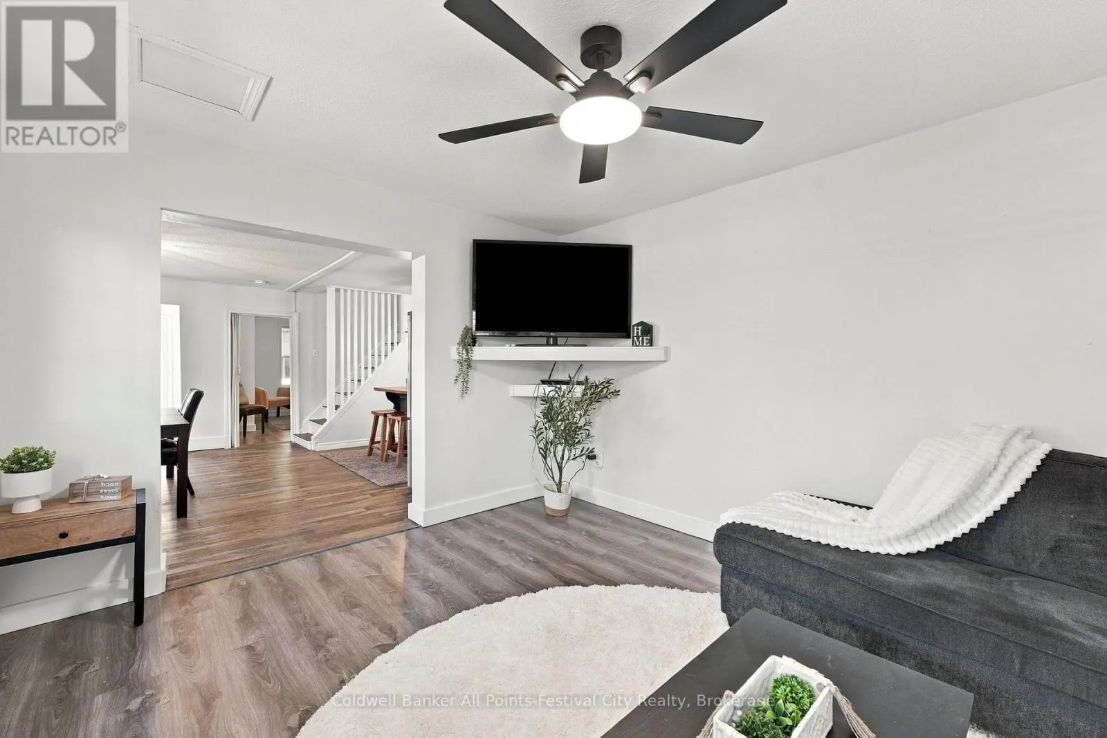 10 AMBERLEY ROAD